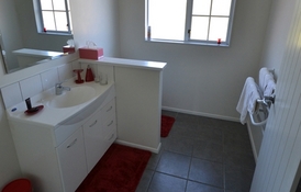 ensuite bathroom of twin room